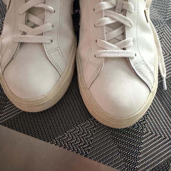White Veja designer 10/41  Sneakers - Picture 2 of 7
